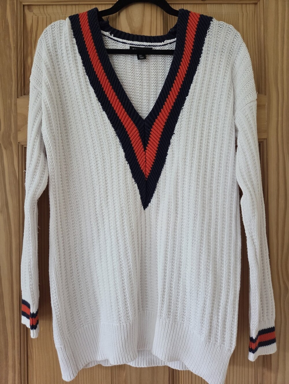 Willi Smith Women’s White Varsity Deep V-Neck Sweater Navy & Red Trim Tunic Sz S